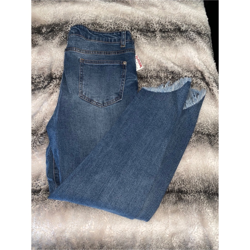 SKINNY JEANS - DISTRESSED ANKLE